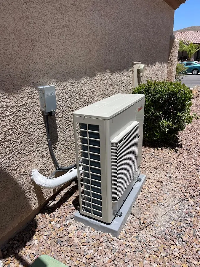 Residential air conditioning condenser unit in Gering